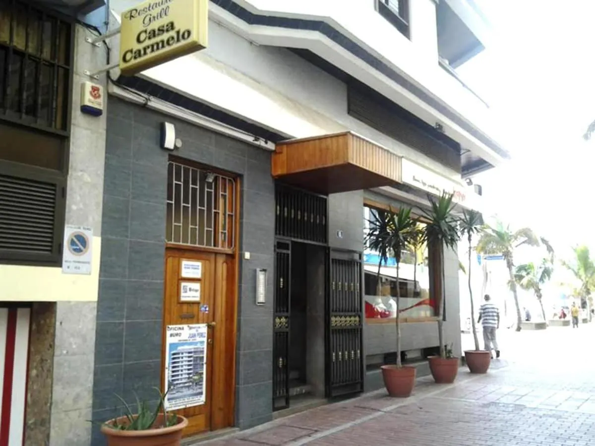 Apartamento Con Balcon En La Playa De Las Canteras contacts